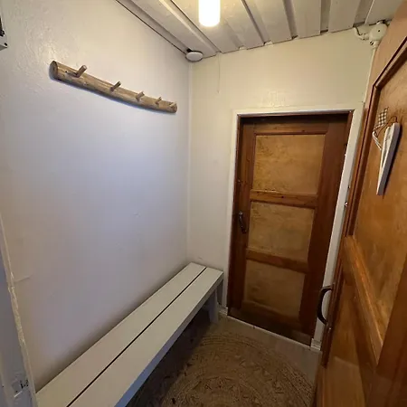 Guest Cabin, Haukipudas, Sauna And Free Parking Apartment *