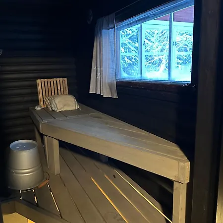 Guest Cabin, Haukipudas, Sauna And Free Parking Apartment